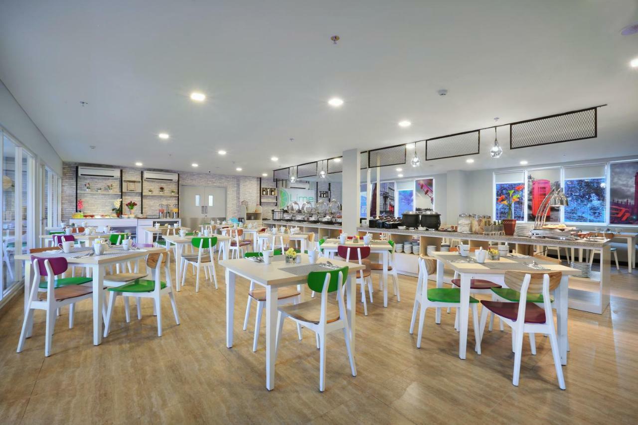Favehotel Malang Exterior photo